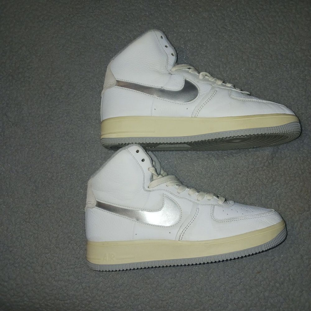 AIR FORCE 1 SILVER SCUPLT Womens 10 Mens 8